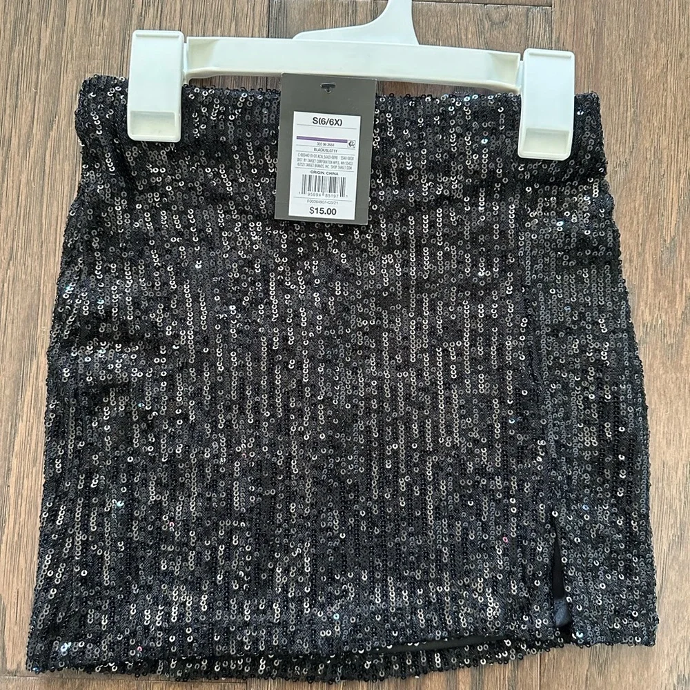 Girls' Notch Front Sequin Skirt - art class